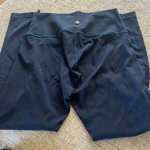 Lululemon like new navy leggings